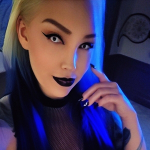 Playboy – The Moist Queen